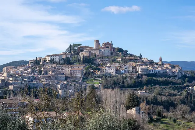 Il paese: Amelia