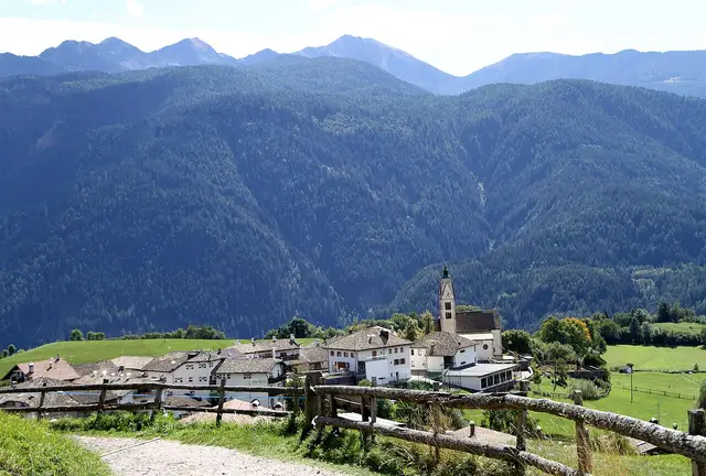 Il paese: Anterivo