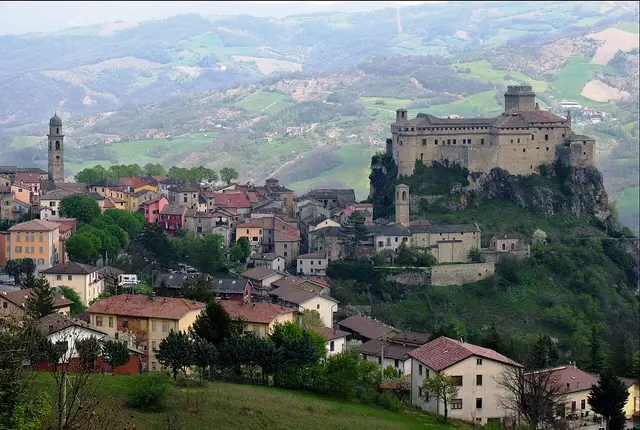 Il paese: Bardi