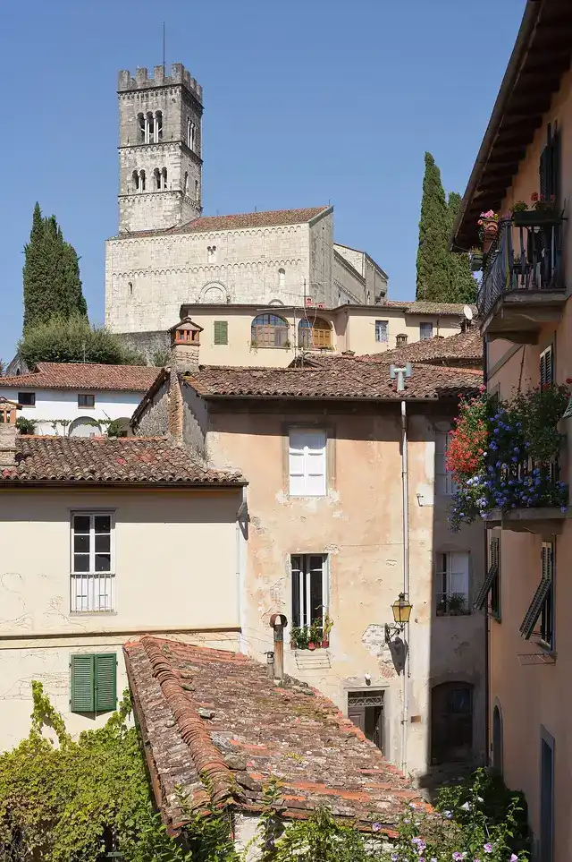Il paese: Barga