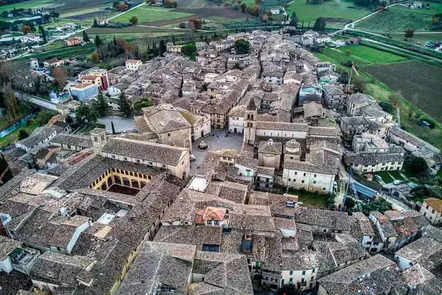 Il paese: Bevagna