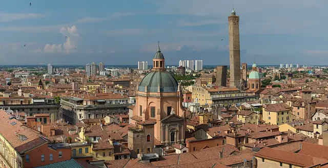 Il paese: Bologna