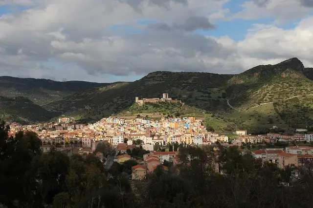 Il paese: Bosa