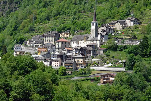 Il paese: Calasca-Castiglione