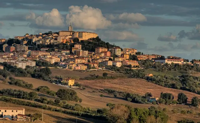 Il paese: Camerano