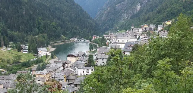 Il paese: Carona