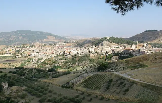 Il paese: Cattolica Eraclea
