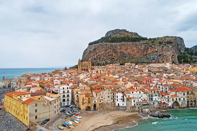Il paese: Cefalù