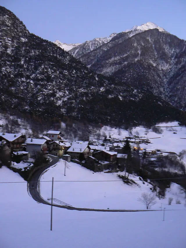 Il paese: Challand-Saint-Anselme