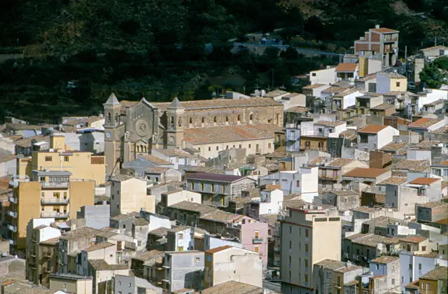 Il paese: Collesano