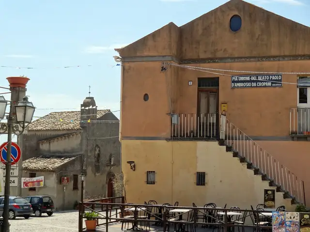 Il paese: Cropani