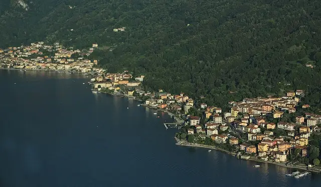 Il paese: Lezzeno