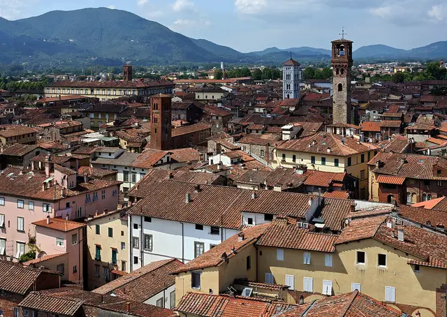 Il paese: Lucca