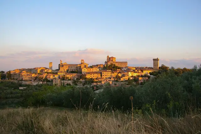 Il paese: Lucignano