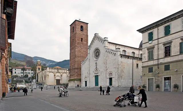 Il paese: Pietrasanta
