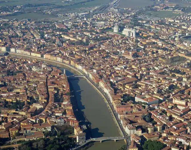 Il paese: Pisa