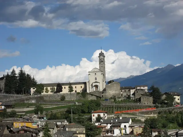 Il paese: Poggiridenti