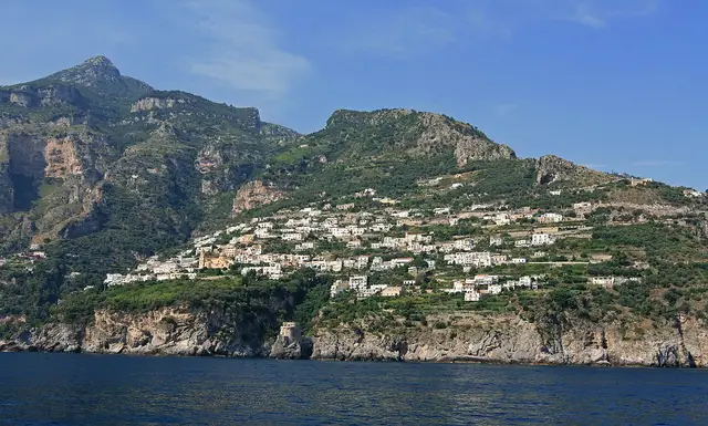 Il paese: Praiano
