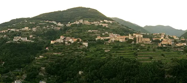 Il paese: Scala