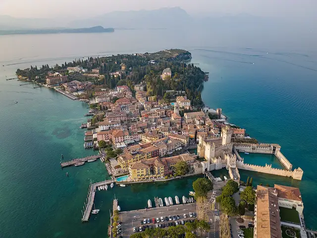 Il paese: Sirmione
