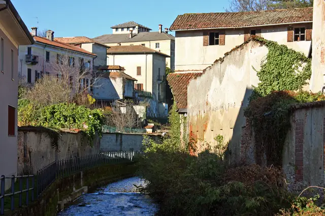 Il paese: Suno