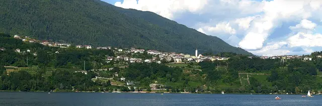 Il paese: Tenna