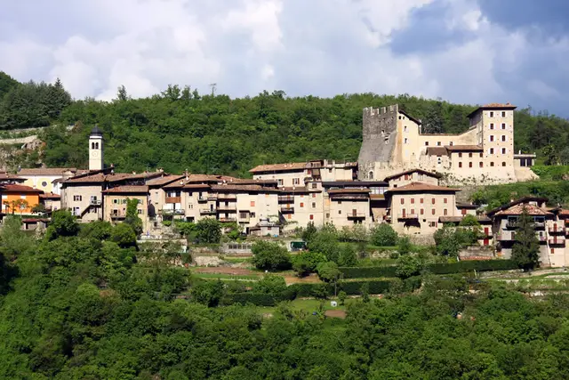 Il paese: Tenno