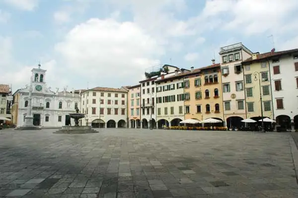 Il paese: Udine