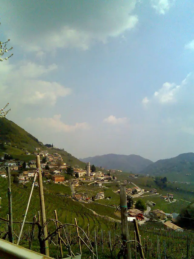 Il paese: Valdobbiadene