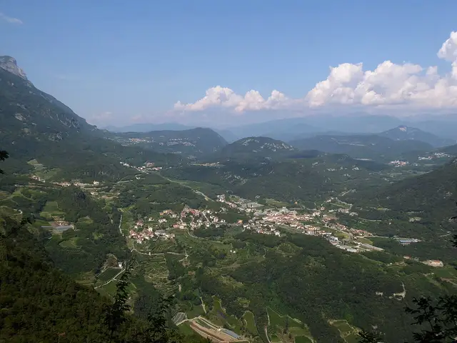 Il paese: Vallelaghi
