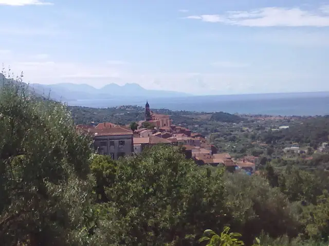 Il paese: Vibonati